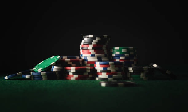 Dadu Online prediction interface showing dice outcomes and odds